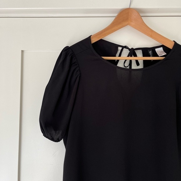 H&M Short Puff Sleeve Black Dress - Picture 6 of 9